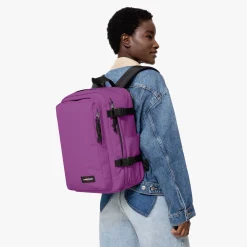 Eastpak Bagage Onder De Stoel><noscript><img width=