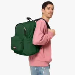 Eastpak Waterdichte Rugzakken | Laptop Rugzakken><noscript><img width=