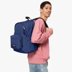 Eastpak Waterdichte Rugzakken | Laptop Rugzakken><noscript><img width=