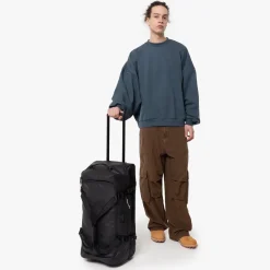 Eastpak Duffel- & Weekendtassen>DUFFEL PACK WHEEL M TarpBlack2