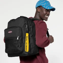 Eastpak Waterdichte Rugzakken | School Rugzakken>PINNACLE PullerYellow