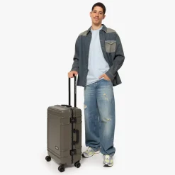 Eastpak 4 Wielen | Grote Koffers>RESIST'R CASE M ArmyOlive
