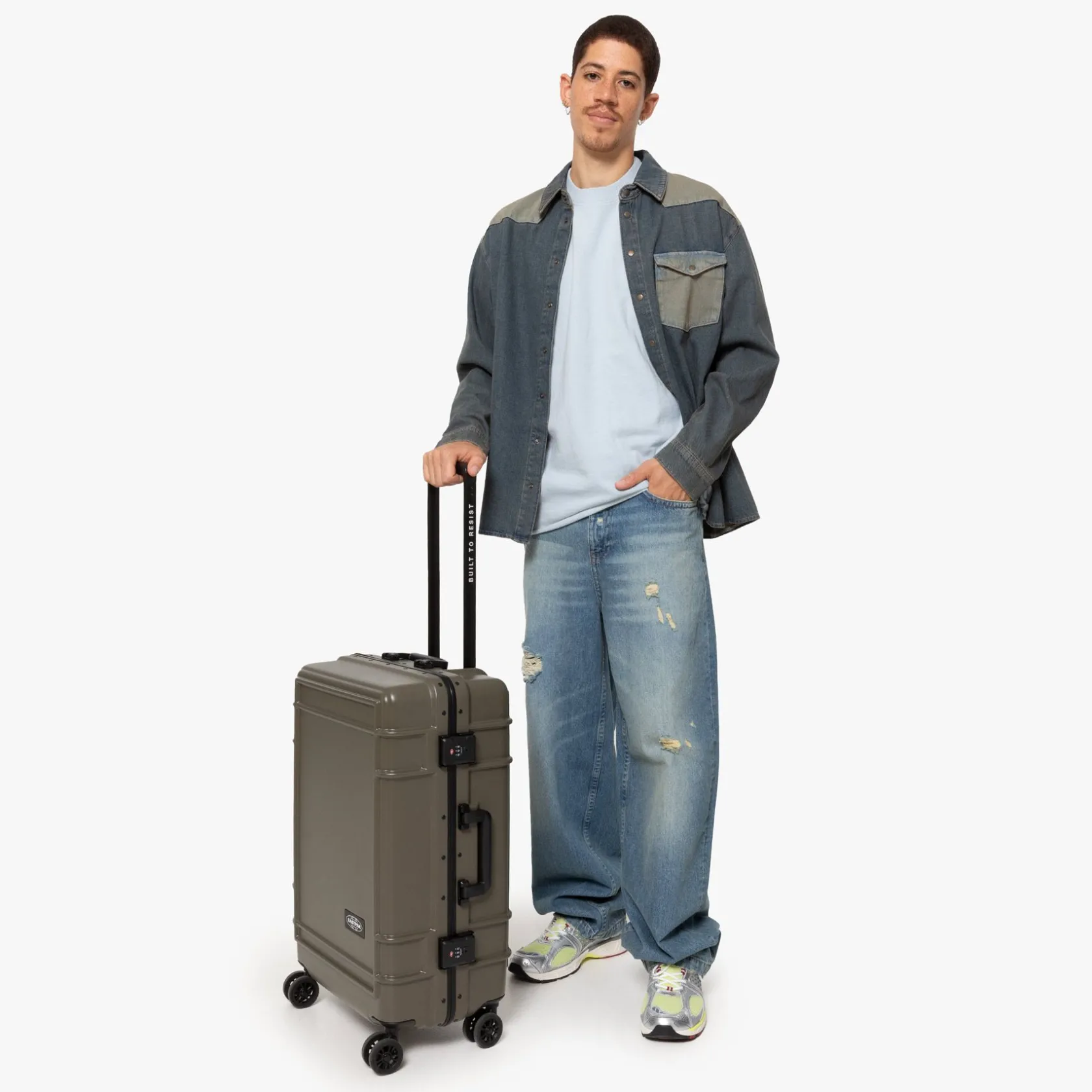 Eastpak 4 Wielen | Grote Koffers>RESIST'R CASE M ArmyOlive